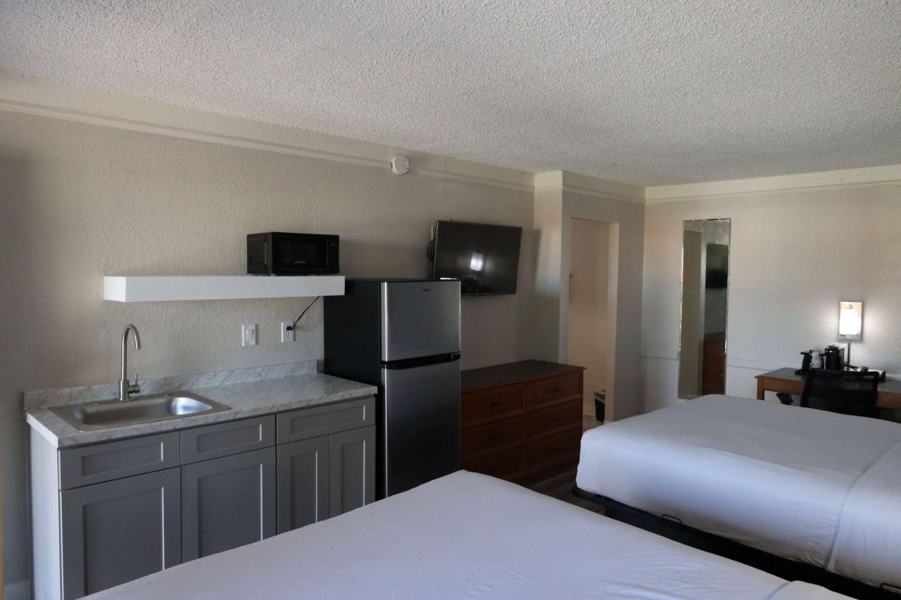 Hotel Super 8 By Wyndham Austin South I-35 Exterior foto